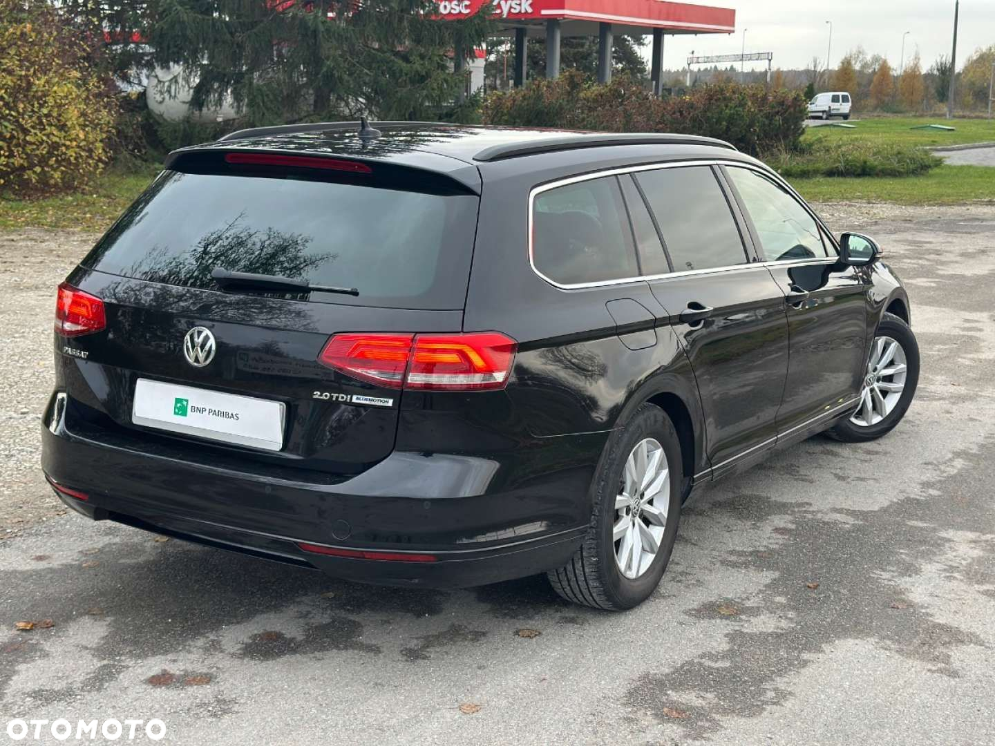 Volkswagen Passat 2.0 TDI SCR Comfortline - 12