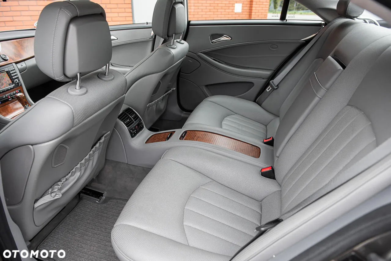 Mercedes-Benz CLS 350 - 25