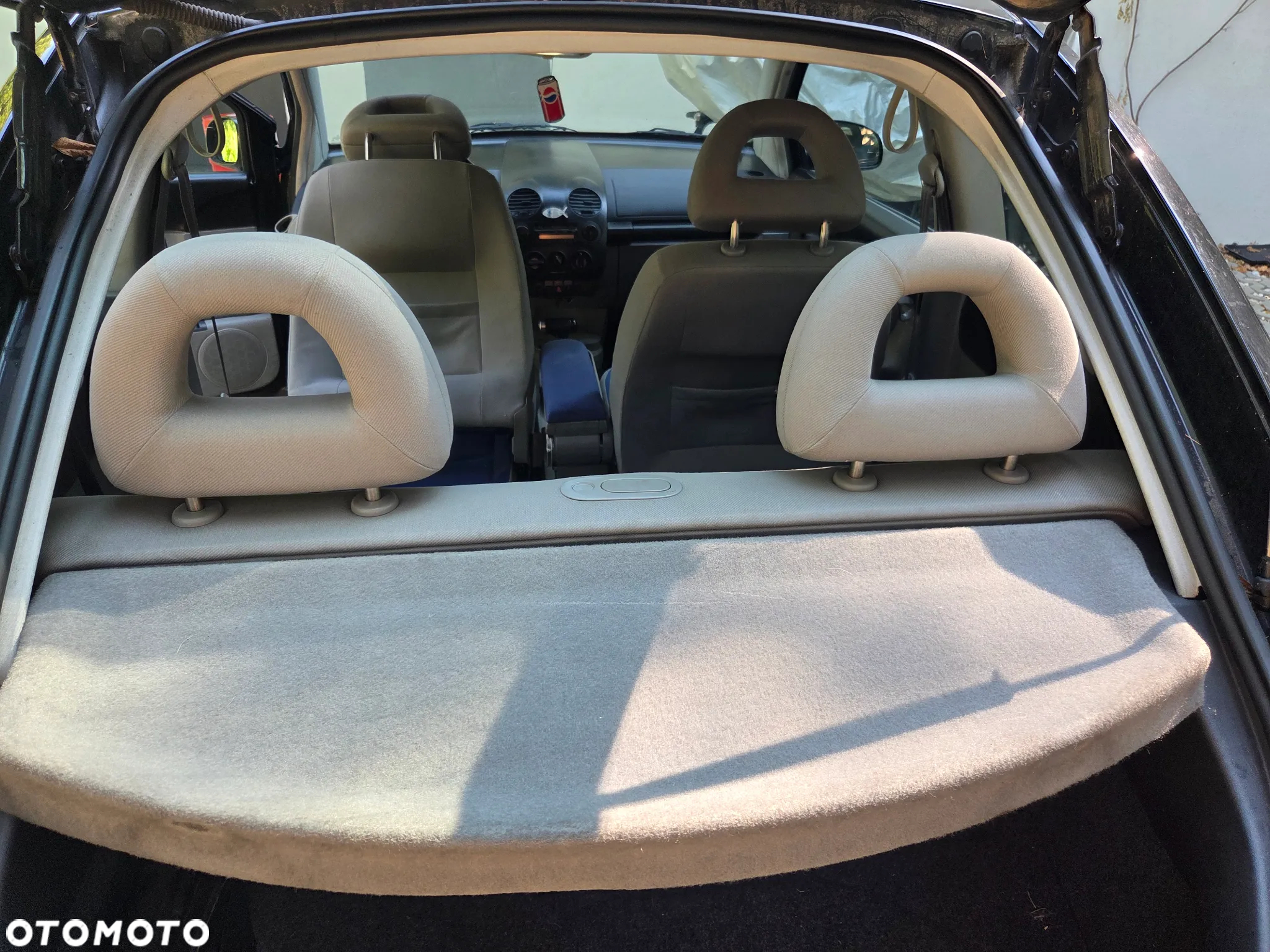 Volkswagen New Beetle - 20