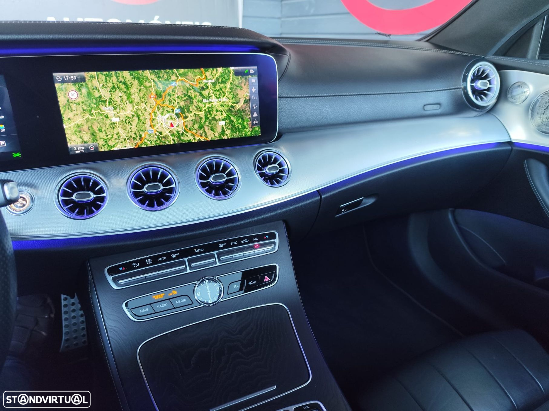 Mercedes-Benz E 220 d AMG Line - 19