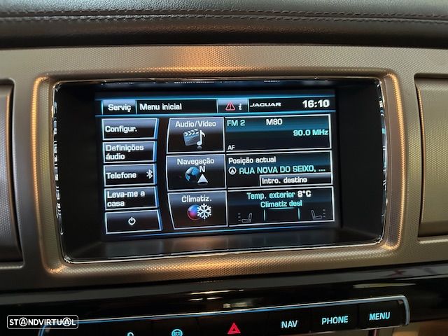 Jaguar XF 3.0 D V6 S Portfolio - 15