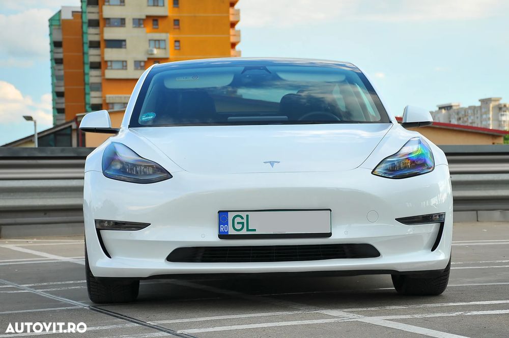 TESLA Model 3 2022 — imagine 9