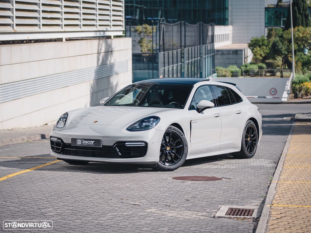 Porsche Panamera Sport Turismo 4 E-Hybrid - 3
