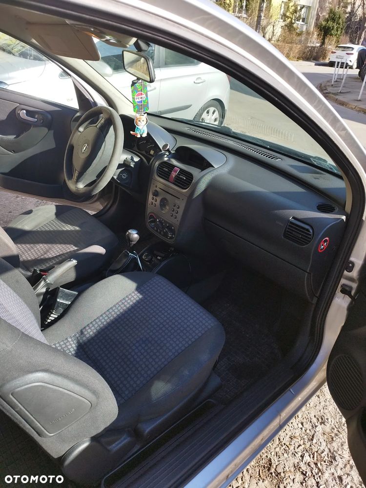Opel Corsa 1.2 16V Cosmo - 14