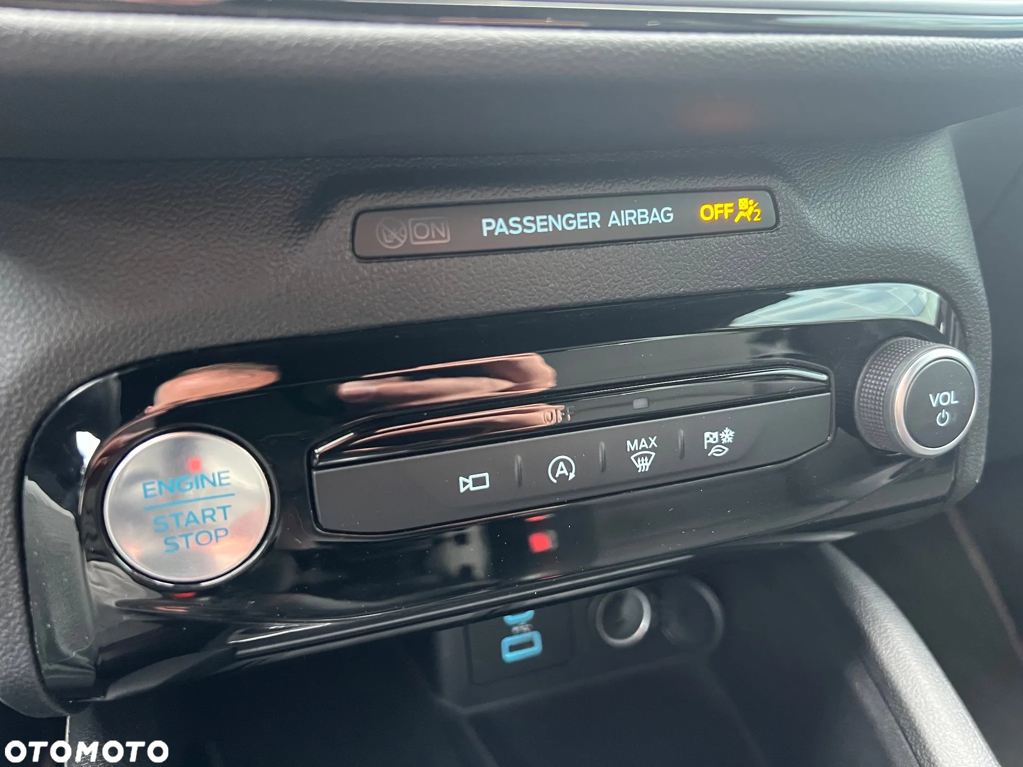 Ford Escape 2.0 EcoBoost AWD Titanium - 27