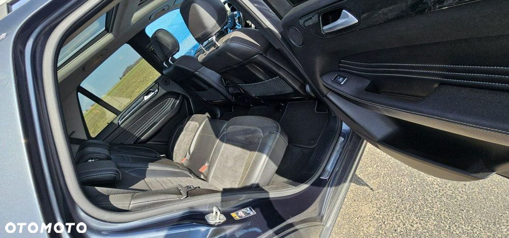 Mercedes-Benz ML - 21