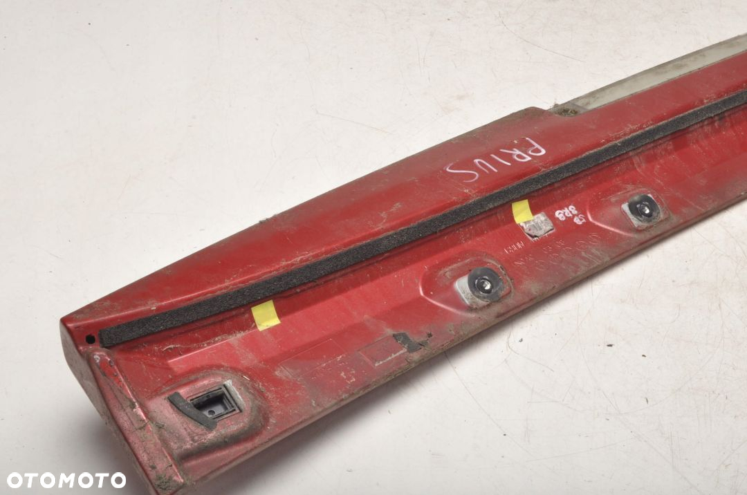 TOYOTA PRIUS II SPOILER LISTWA KLAPY - 11