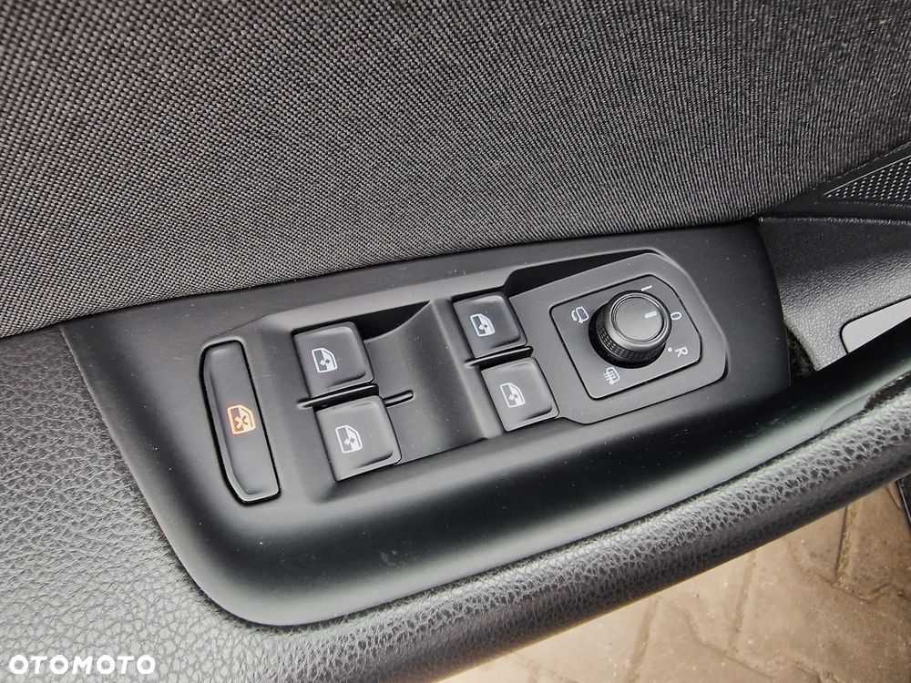Volkswagen Arteon 2.0 TDI SCR DSG Elegance - 35