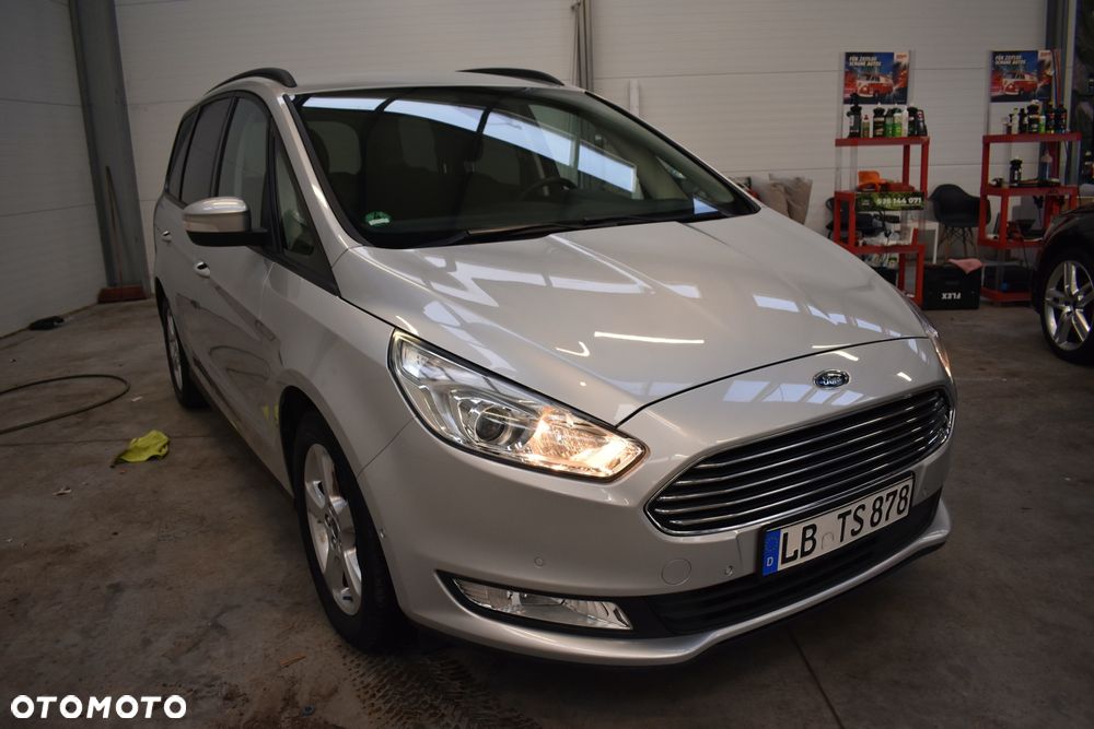 Ford Galaxy - 16