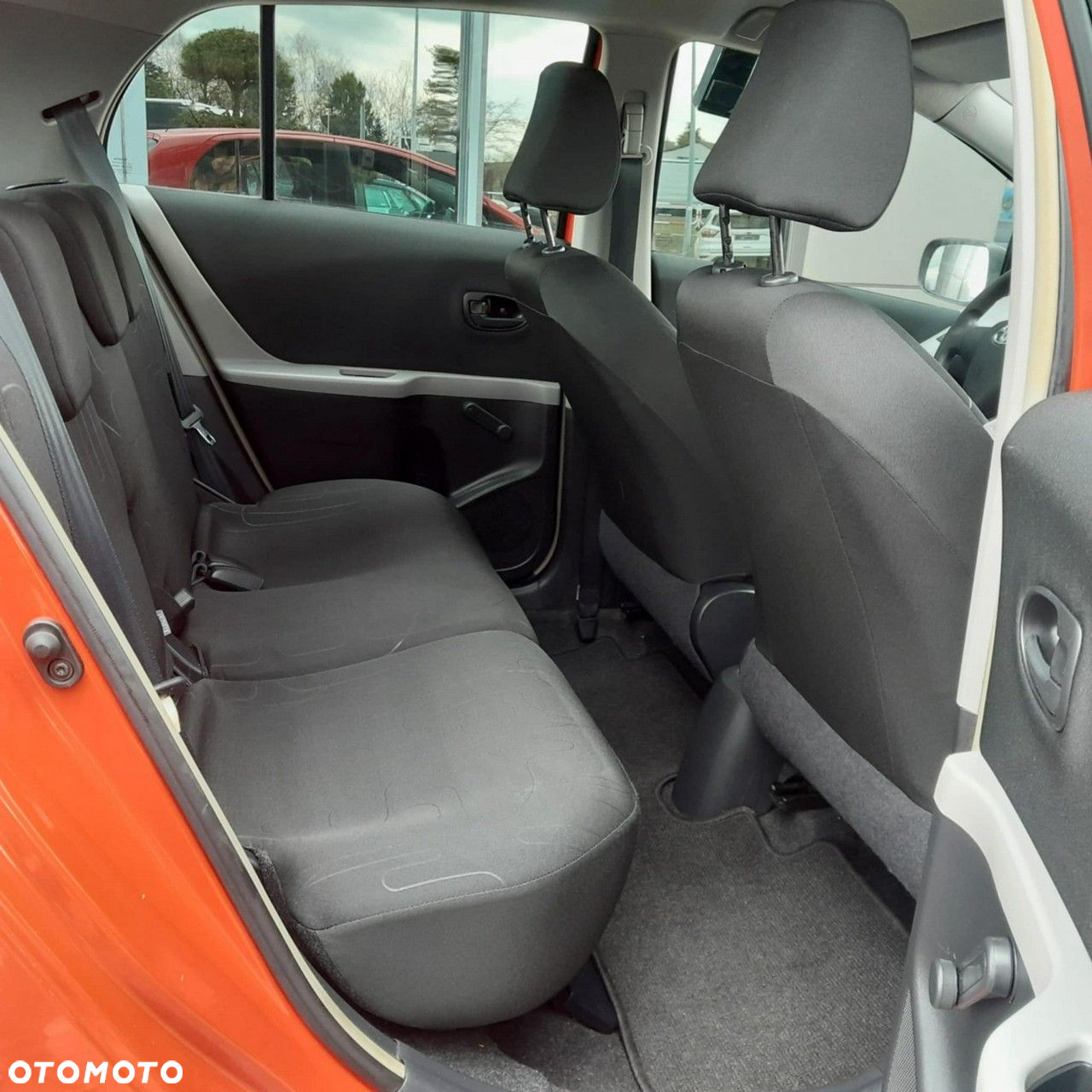 Toyota Yaris - 8