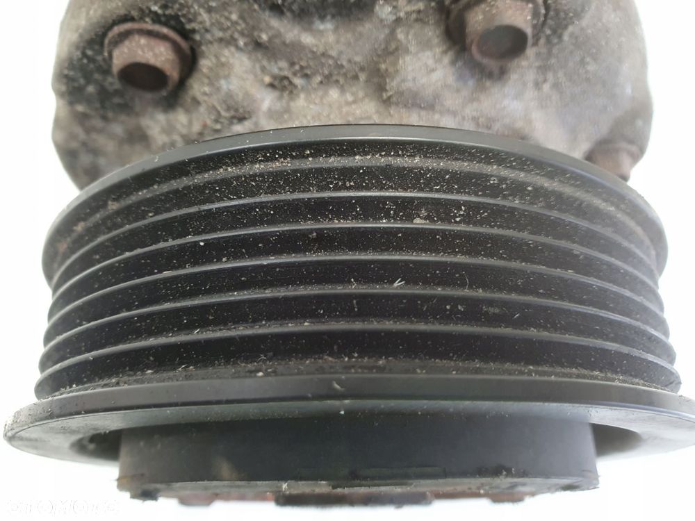 SPRĘŻARKA KLIMATYZACJI Audi A4 B8 2.0 TDI _ pompa 4F0260805AP - 7