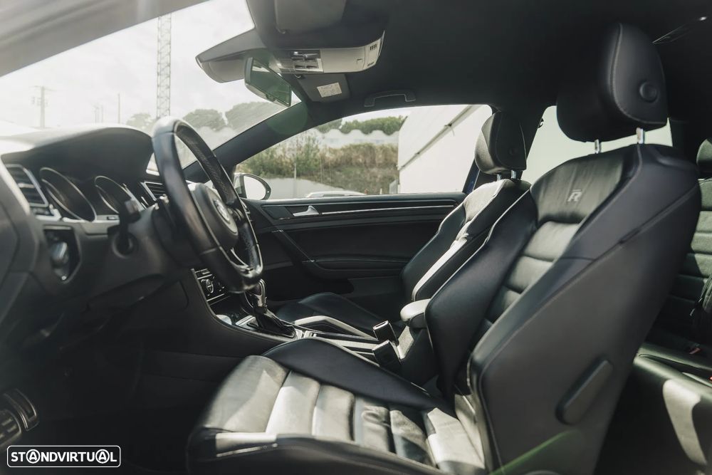 VW Golf 2.0 TSI R DSG - 29
