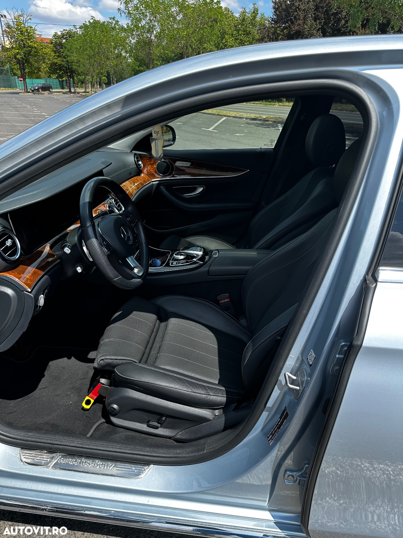 Mercedes-Benz E 220 d Aut. - 10
