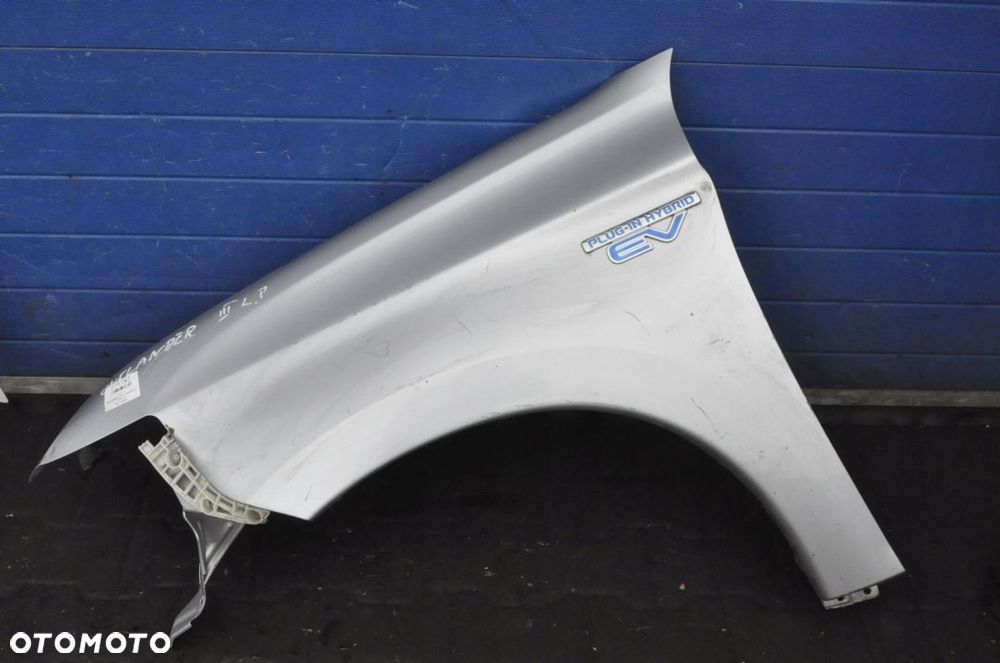 MITSUBISHI OUTLANDER III BŁOTNIK LEWY PRZÓD