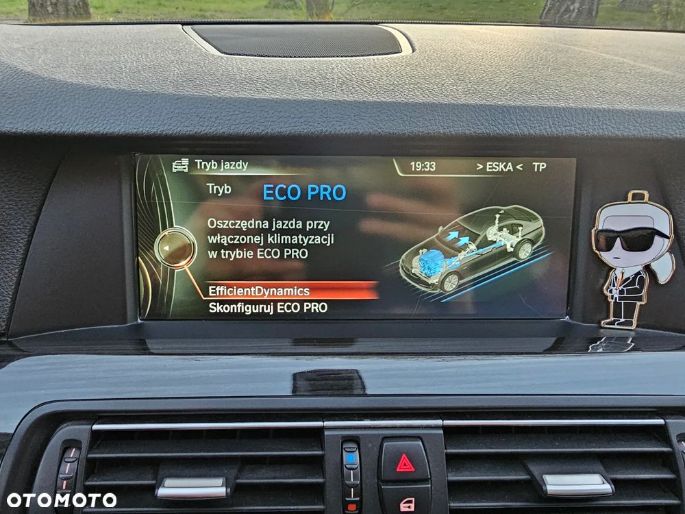 BMW Seria 5 520d xDrive - 36