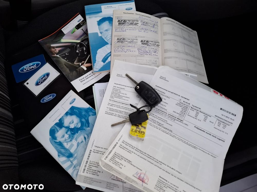 Ford Focus 1.6 16V Ghia - 39