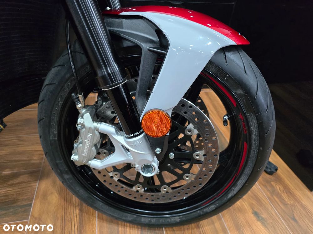 MV AGUSTA Brutale - 26