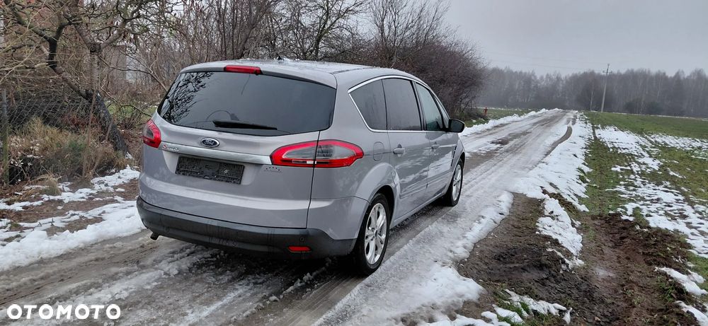 Ford S-Max - 8