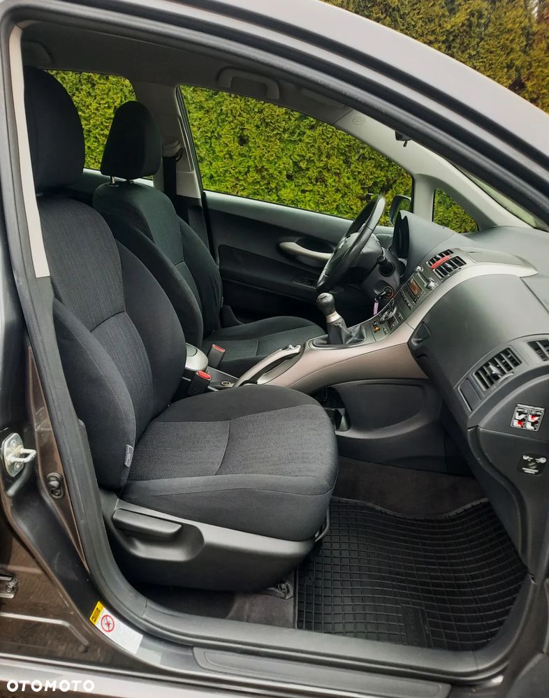 Toyota Auris 1.4 VVT-i Sol - 10