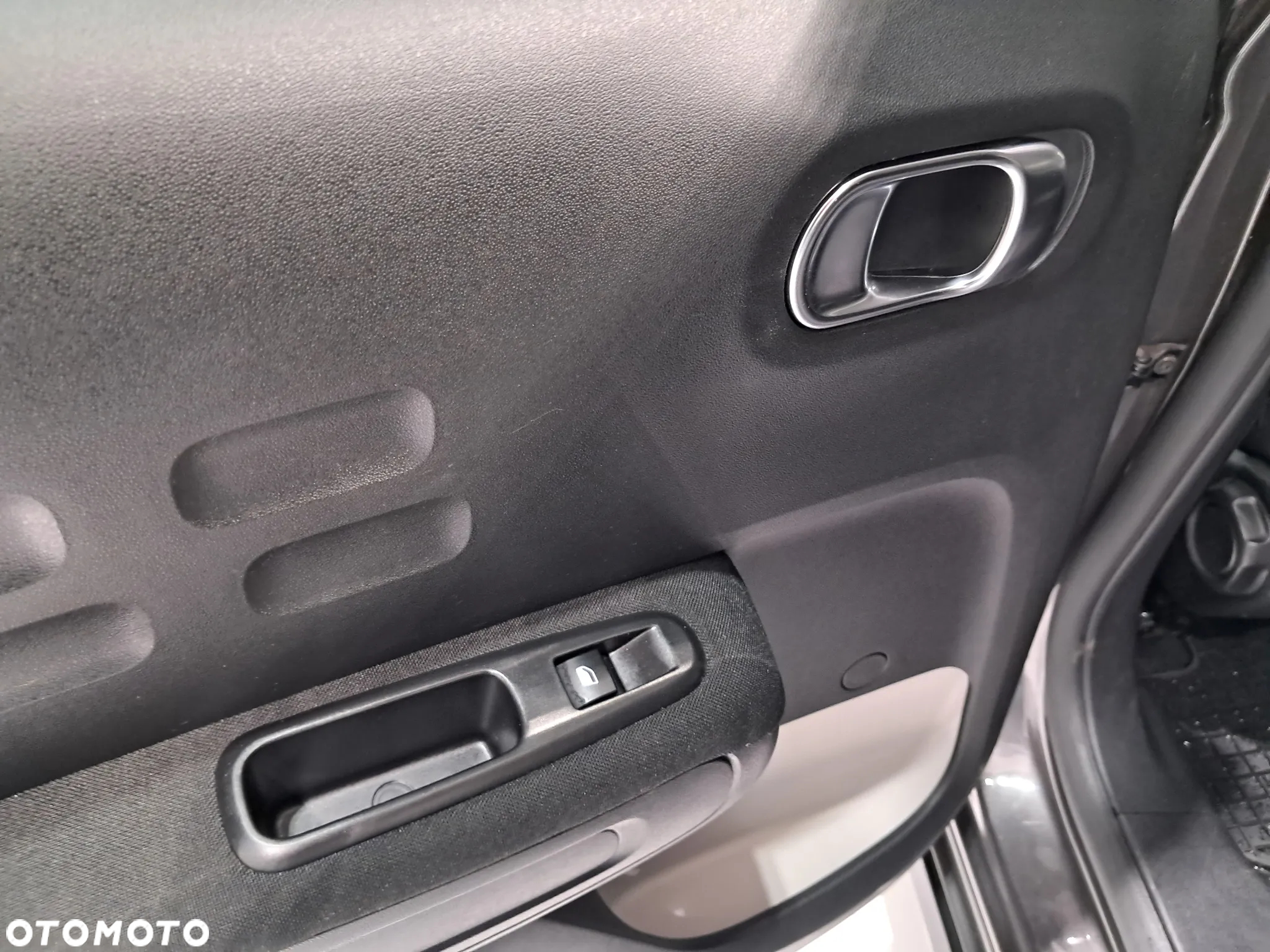 Citroën C3 1.2 PureTech Shine - 17