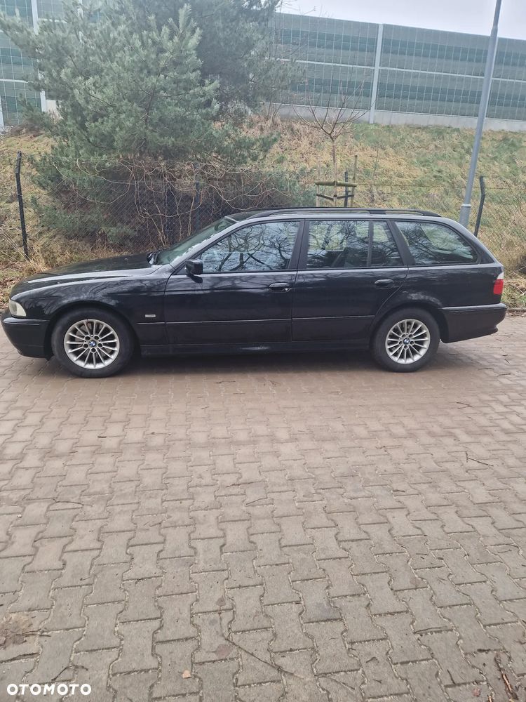 BMW Seria 5 530i - 7