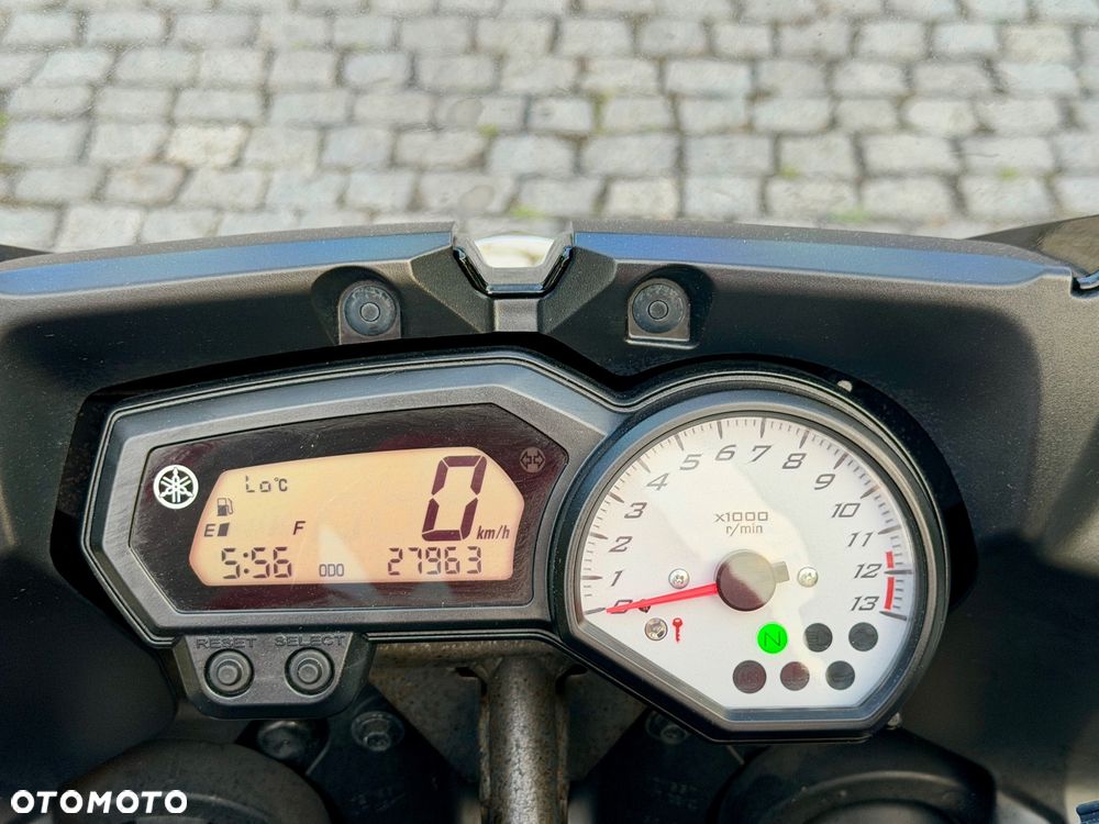 Yamaha FZ8 - 8