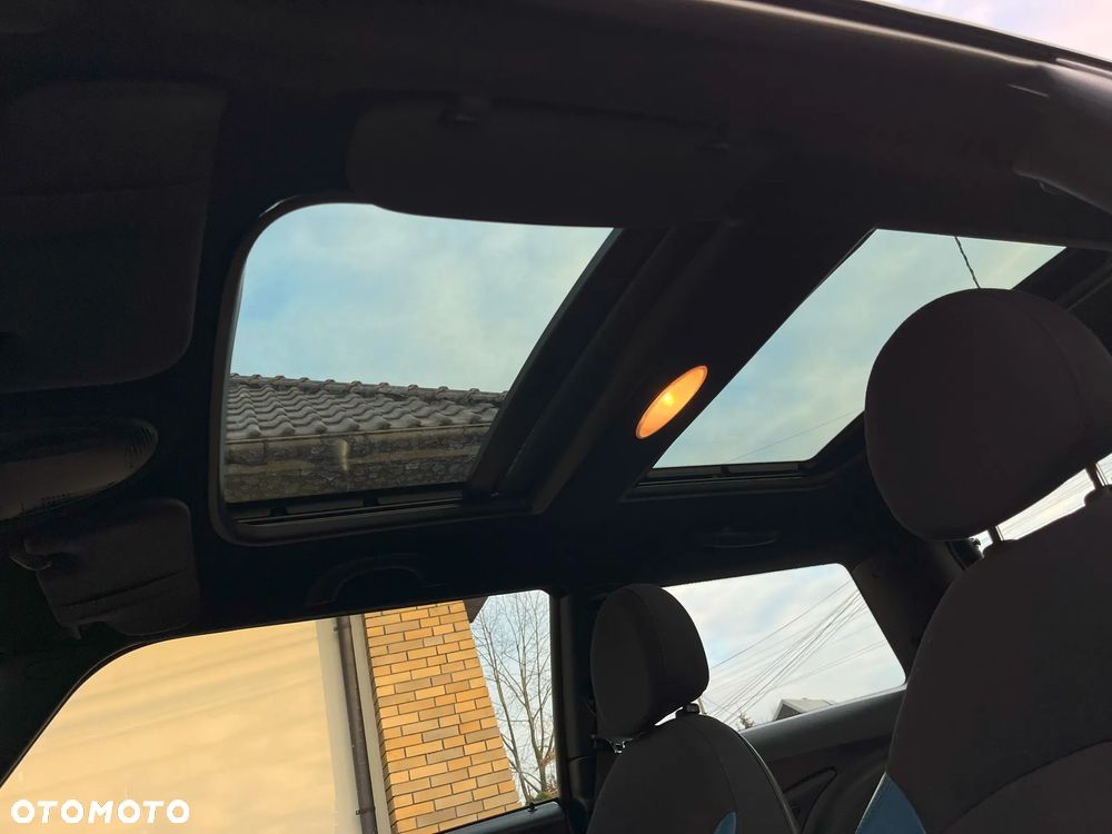 MINI Cooper Seven - 17