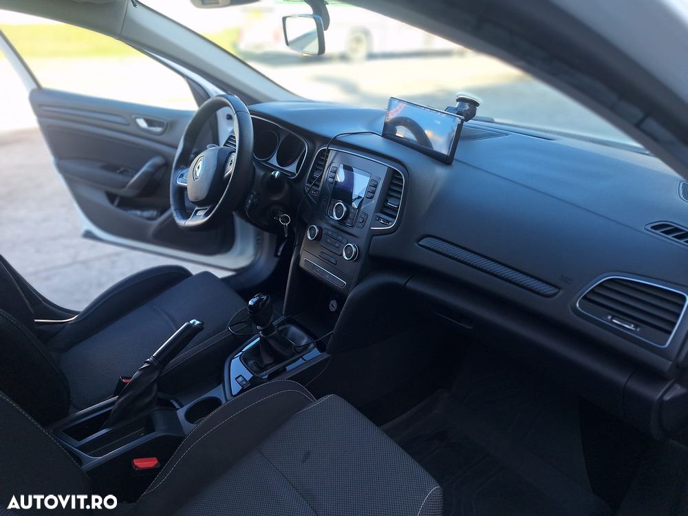 Renault Megane 1.5 dCI Life - 11