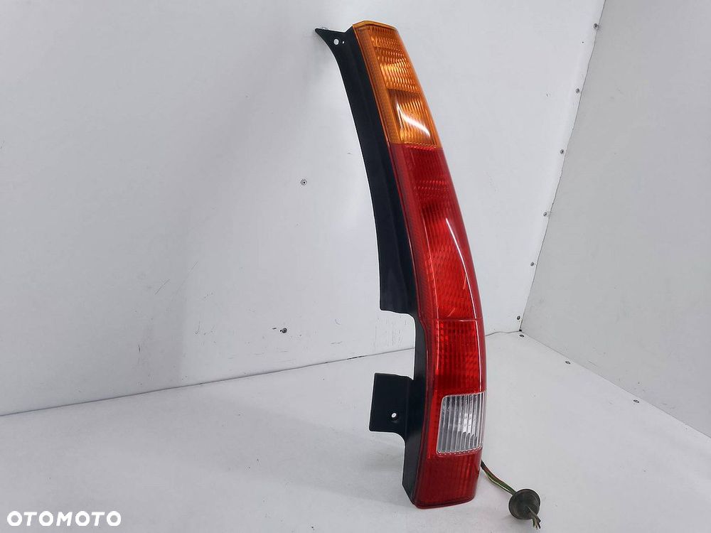 LAMPA TYLNA PRAWA HONDA CR-V II 3350A-SCA-G000 2VP238014-02 - 4