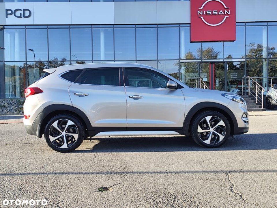 Hyundai Tucson - 4
