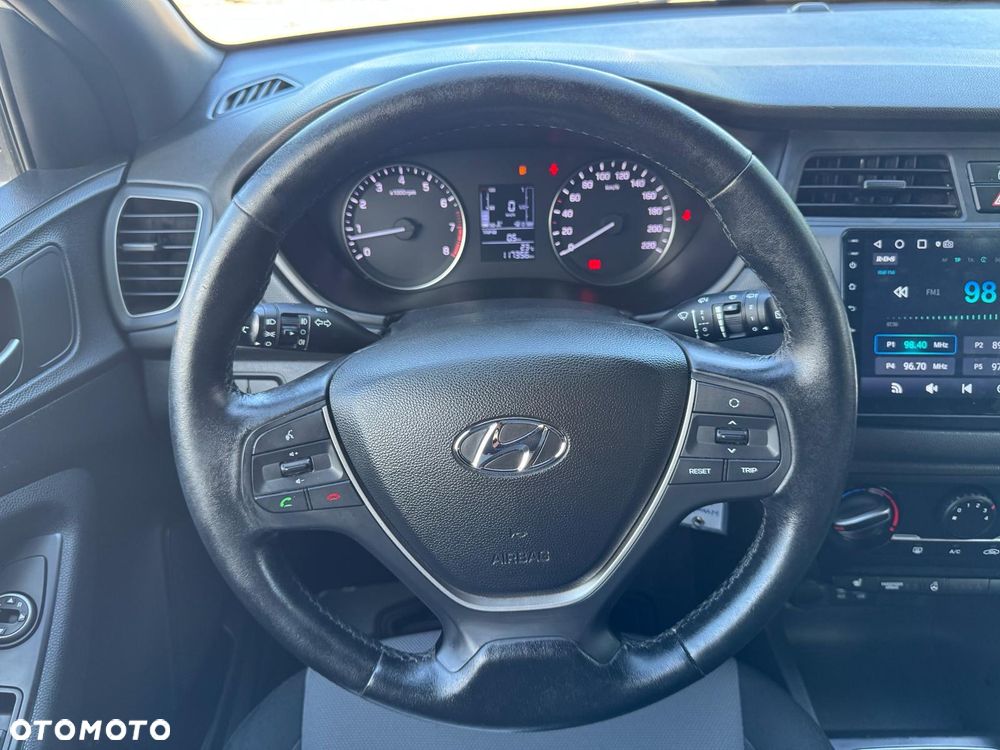 Hyundai i20 1.2 Passion - 19