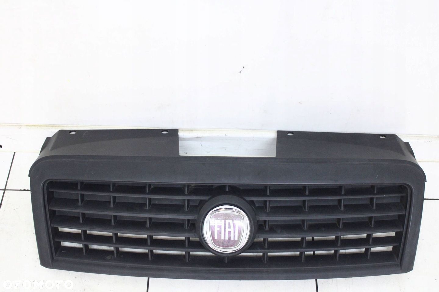 FIAT DOBLO I LIFT 04R- GRILL ATRAPA CHŁODNICY - 1