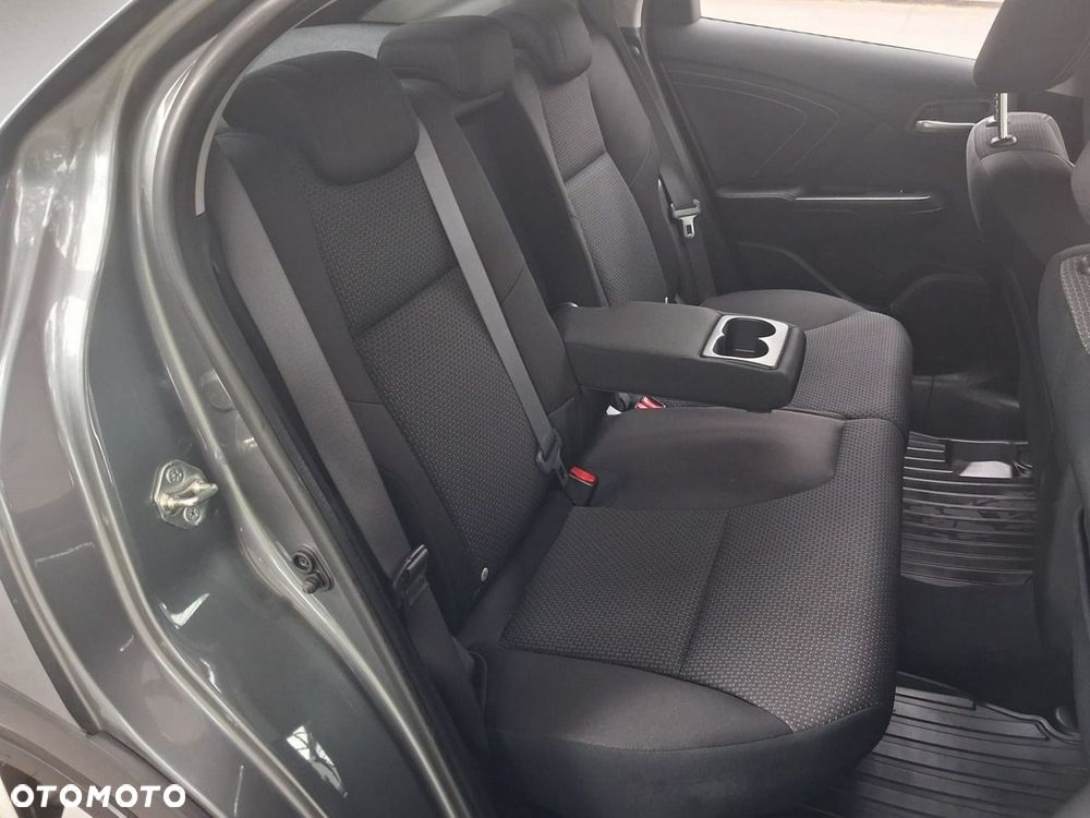 Honda Civic 1.8 Sport (Honda Connect+) - 12