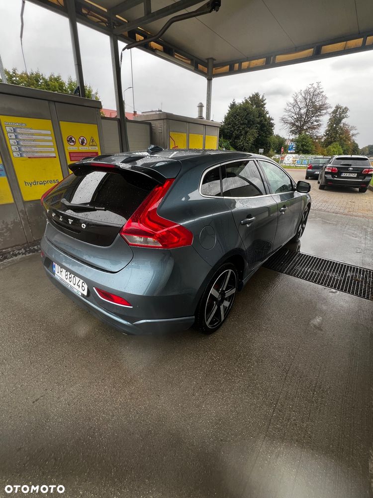 Volvo V40 D2 Summum - 4