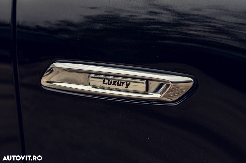 BMW Seria 5 520d xDrive AT - 11