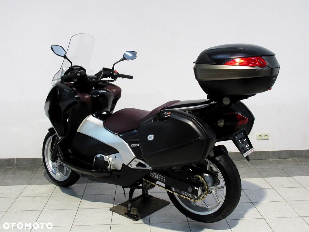 Honda NC - 6