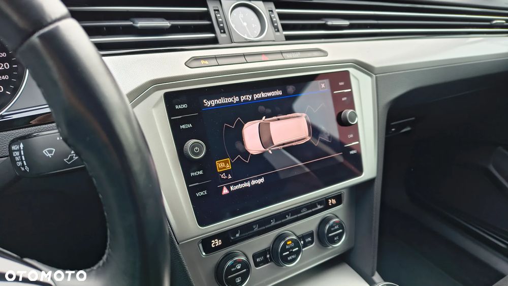 Volkswagen Passat 2.0 TDI BMT Comfortline - 15