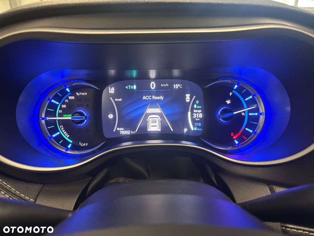 Chrysler Pacifica - 22