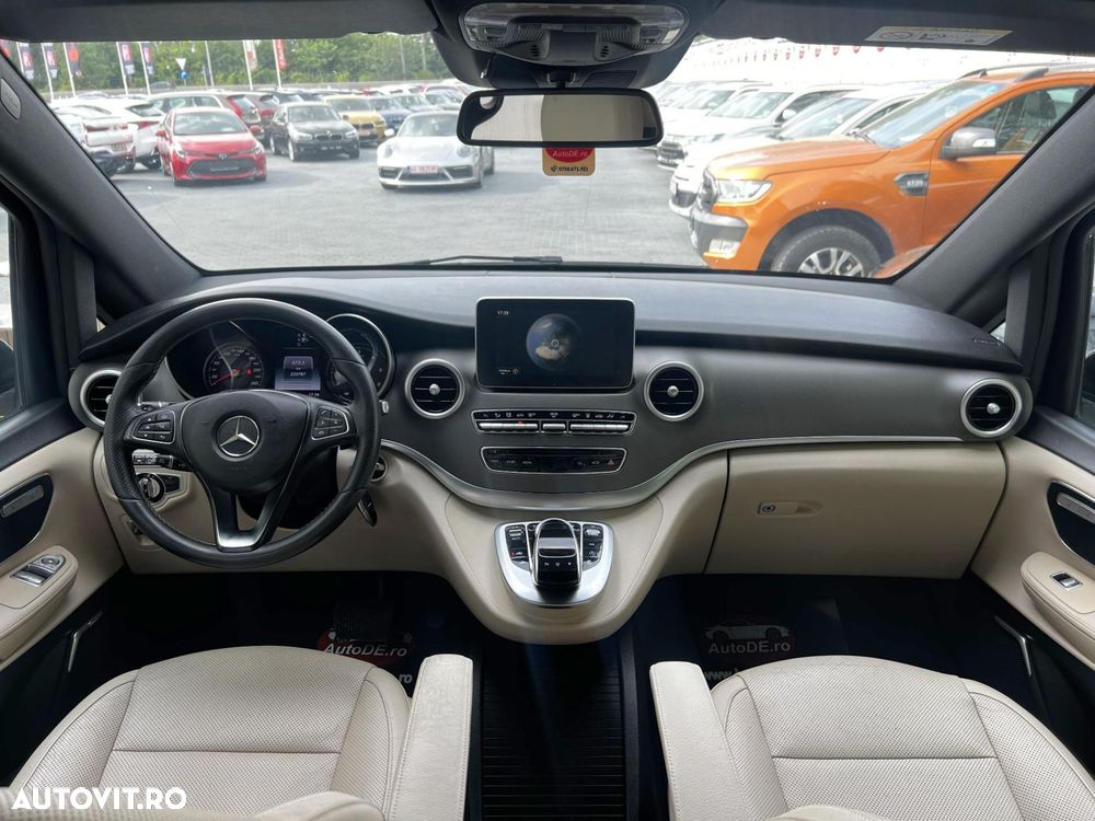 Mercedes-Benz V - 8