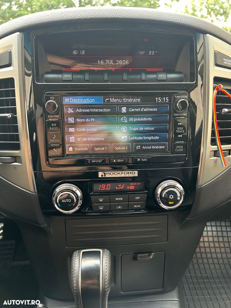 Mitsubishi Pajero 3.2 DI-D Instyle - 21