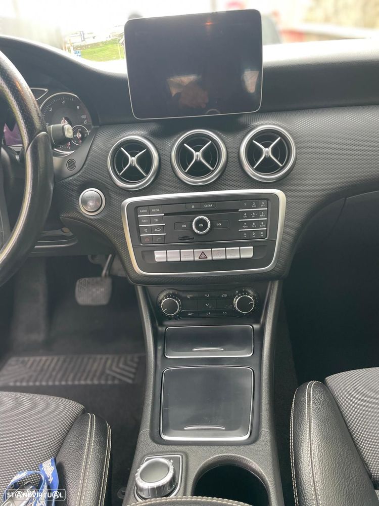 Mercedes-Benz A 180 d Aut. - 11