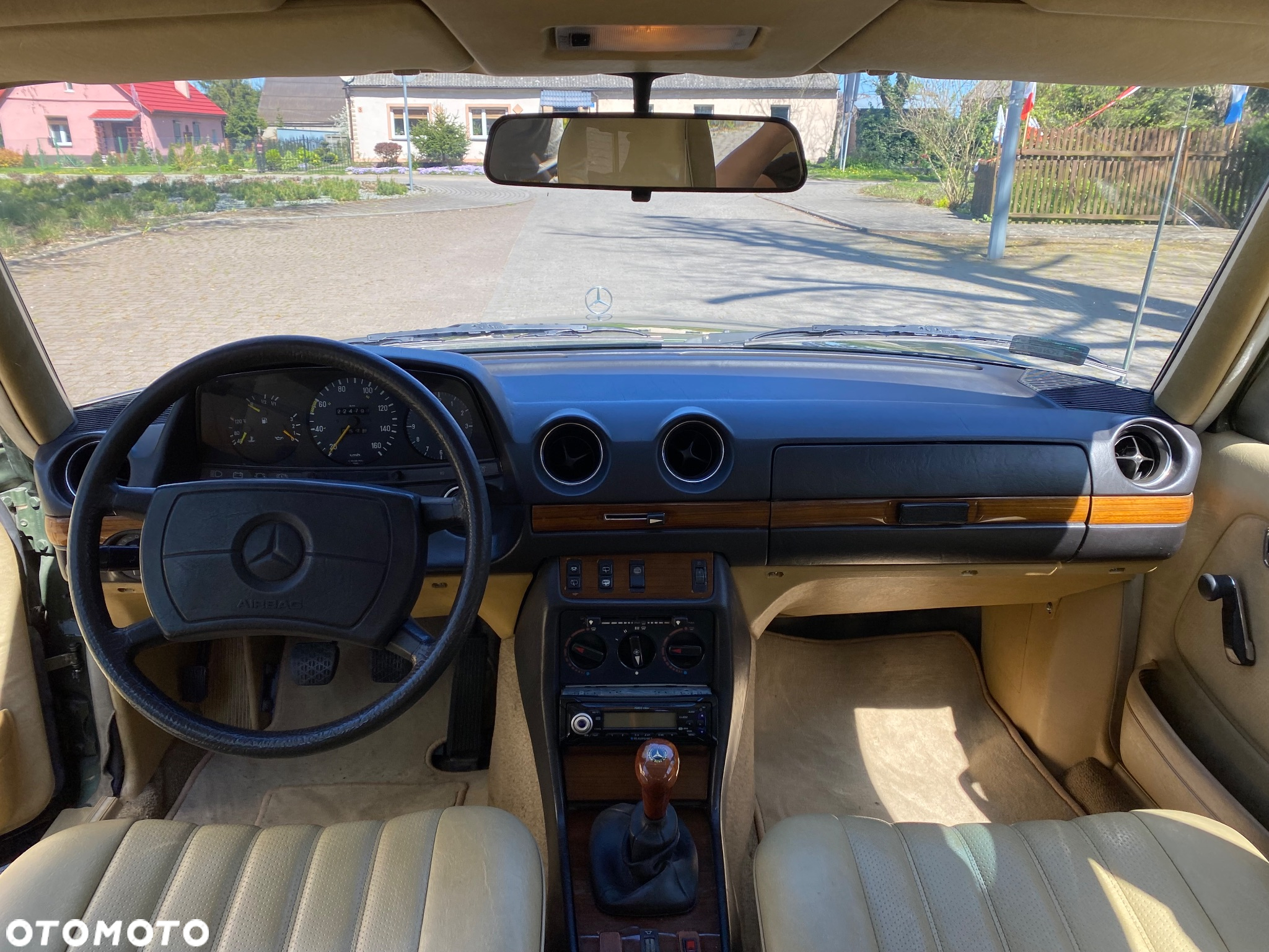 Mercedes-Benz W123 - 8