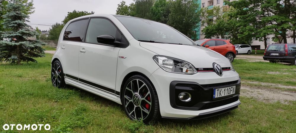 Volkswagen up! 1.0 TSI GTI - 1