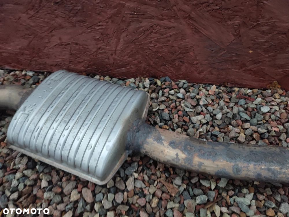 BMW E90 / E91 ORYGINALNY KOMPLETNY WYDECH /  UKŁAD WYDECHOWY / TŁUMIK KOŃCOWY + ŚRODKOWY DO SILNIKA GAMY M47D18N / M47D20 ( 1.8D / 2.0D ) DIESEL EUROPA O NR. 18 30 7 793 622 / 18 30 7 793 624 OEM W BARDZO DOBRYM STANIE - 8