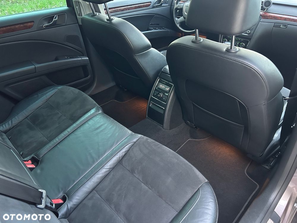 Skoda Superb 2.0 TDI DSG Elegance - 20
