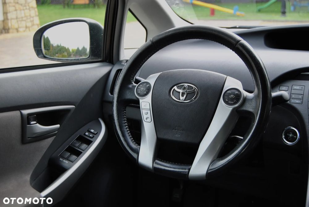 Toyota Prius - 10