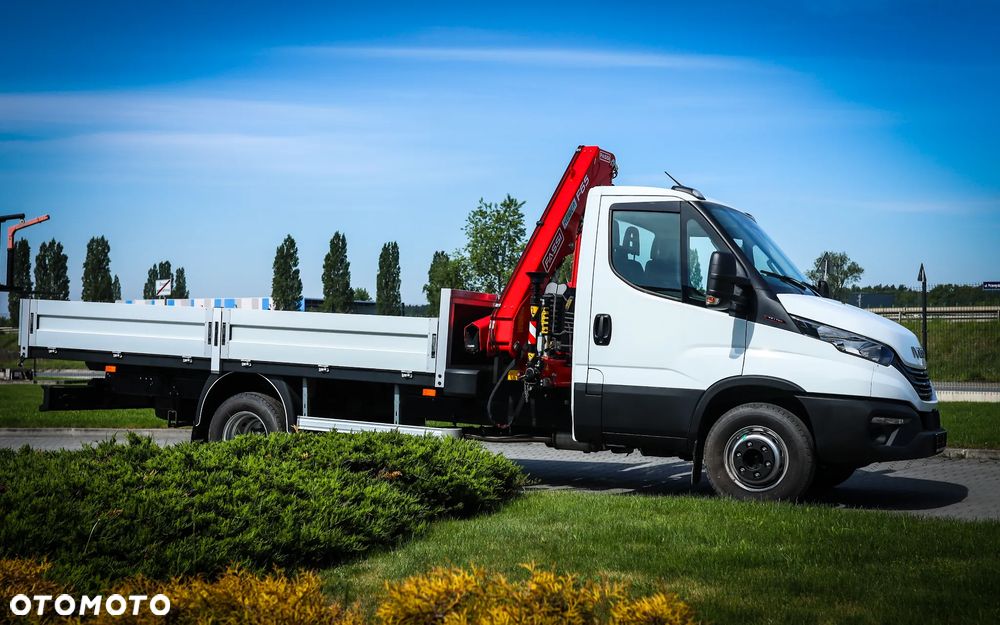 Iveco DAILY 70C18H żuraw FASSI F65B.0.22 skrzynia 4,1 m - 6