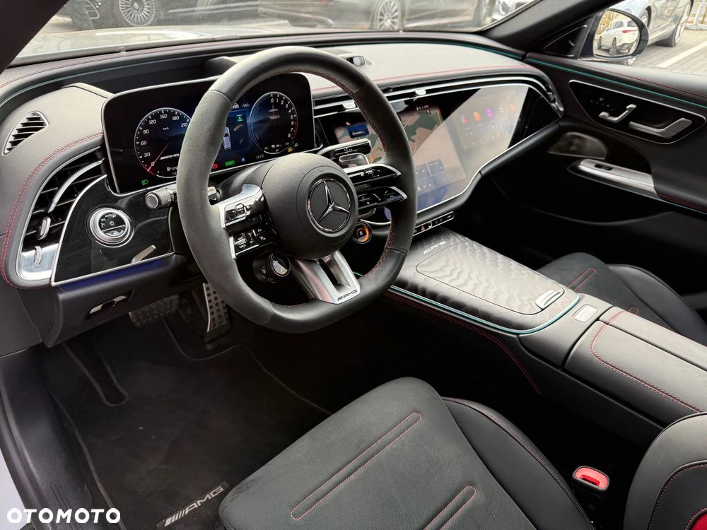 Mercedes-Benz Klasa E AMG 53 4Matic+ AMG SPEEDSHIFT TCT 9G - 16