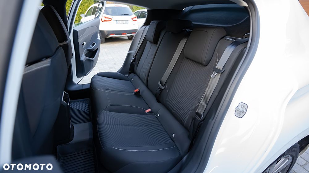 Peugeot 308 1.5 BlueHDi Active Pack S&S EAT8 - 28