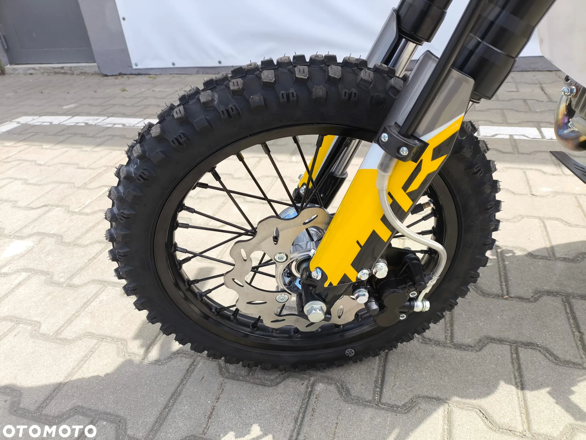 MRF Inny - 9